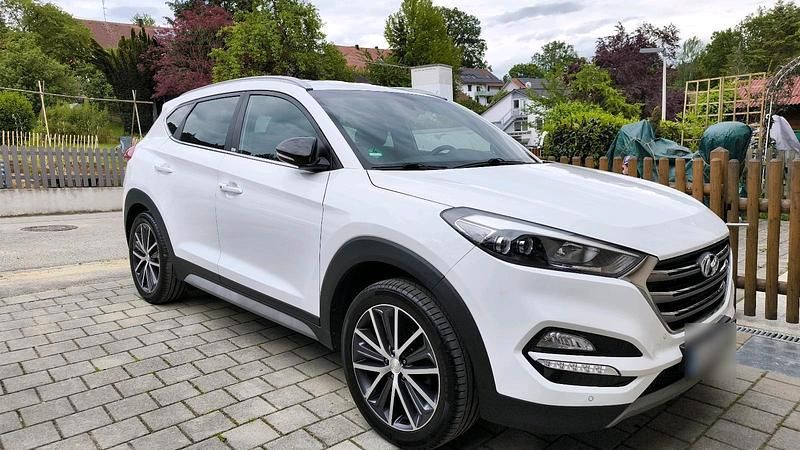 Gebraucht Hyundai Tucson 177 PS (130 kW) 2018 Weiß SUV