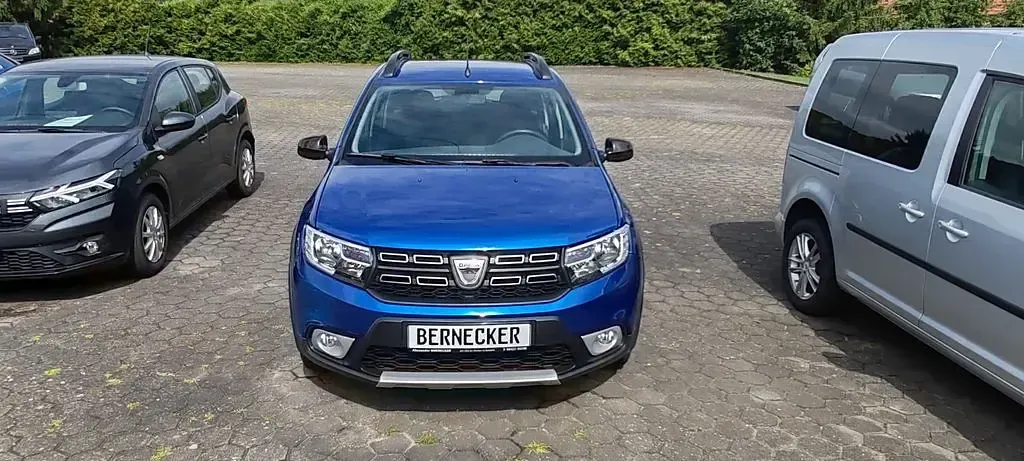 Gebraucht Dacia Sandero Celebration 90 PS (66 kW) 2020 Blau Limousine