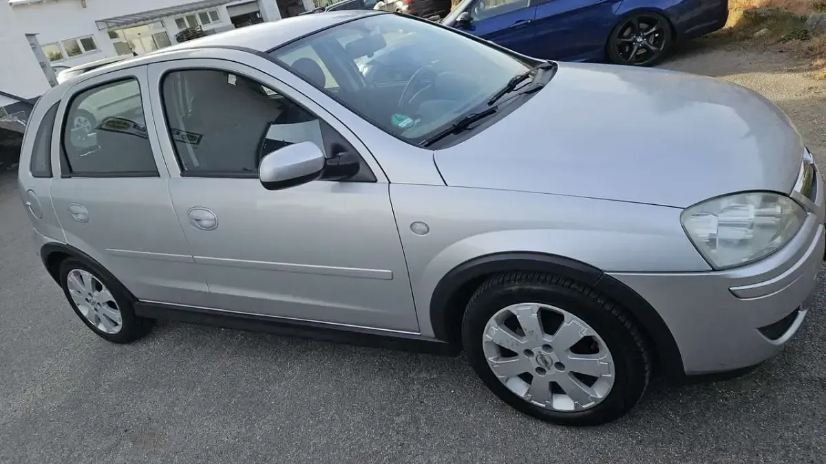 Gebraucht Opel Corsa 75 PS (55 kW) 2005 Kleinwagen