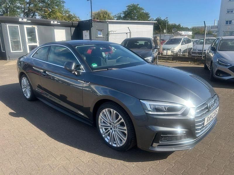 Daytonagrau (metallic) Gebraucht 2019 Audi A5 Comfort Coupé | 21.990 € (Superpreis) - Bild 1/4