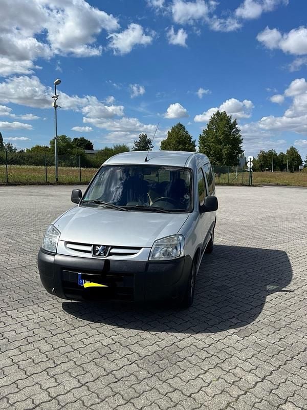 Silber Gebraucht 2008 Peugeot Partner Van | 3.950 € (Teuer) - Bild 1/4