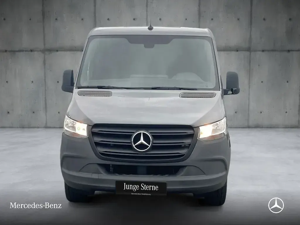 Gebraucht Mercedes Sprinter 170 PS (125 kW) 2022 Grau Van