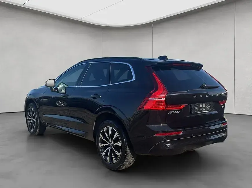 Gebraucht Volvo XC60 Core 250 PS (183 kW) 2024 Schwarz SUV