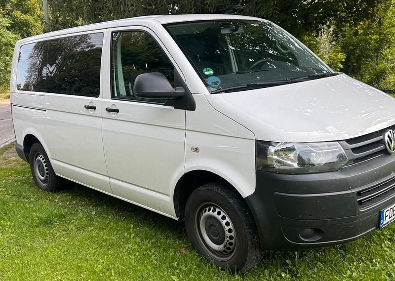 Weiß Gebraucht 2015 VW Transporter Van | 16.850 € - Bild 1/4
