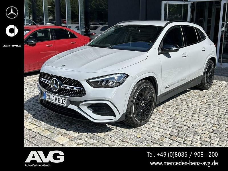 Grau Gebraucht 2025 Mercedes GLA200 AMG line SUV | 43.900 € (Etwas zu teuer) - Bild 1/4