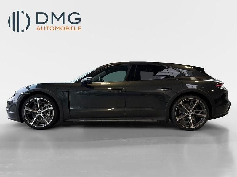 Grau Gebraucht 2022 Porsche Taycan Cross Turismo Limousine | 63.999 € (Fairer Preis) - Bild 1/4