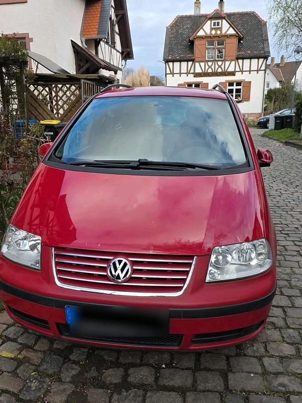 Gebraucht VW Sharan 140 PS (102 kW) 2009 Rot Van / Kleinbus