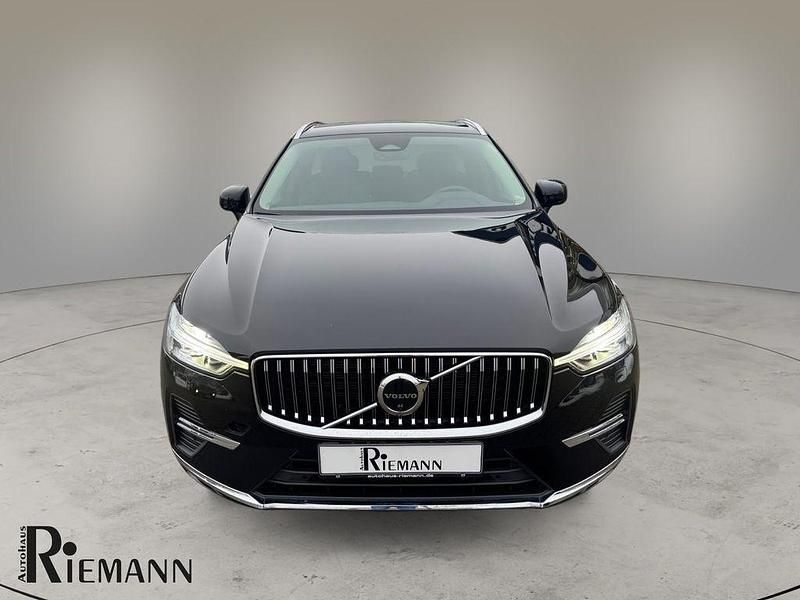Gebraucht Volvo XC60 Plus 197 PS (144 kW) 2022 Schwarz SUV