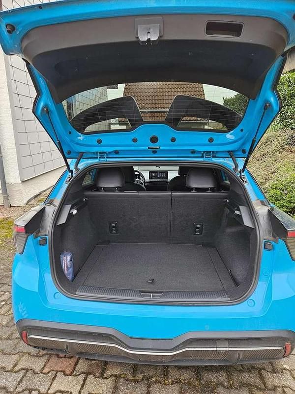 Gebraucht MG MG4 EV Luxury 150 kW (204 PS) 2022 Blau Kleinwagen