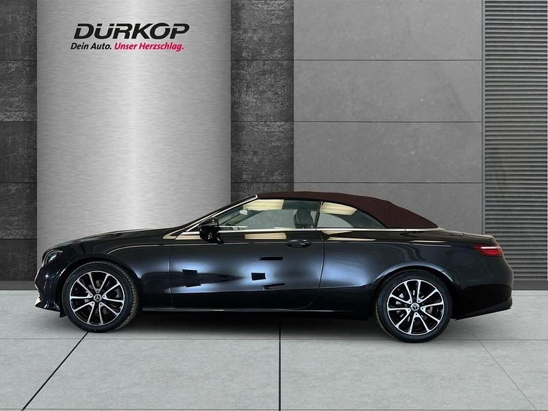 Gebraucht Mercedes E200 Avantgarde 184 PS (135 kW) 2018 Schwarz Cabrio