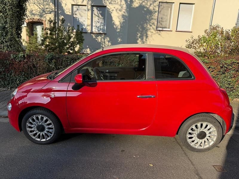 Rot Gebraucht 2021 Fiat 500 Kleinwagen | 13.000 € (Etwas zu teuer) - Bild 1/4
