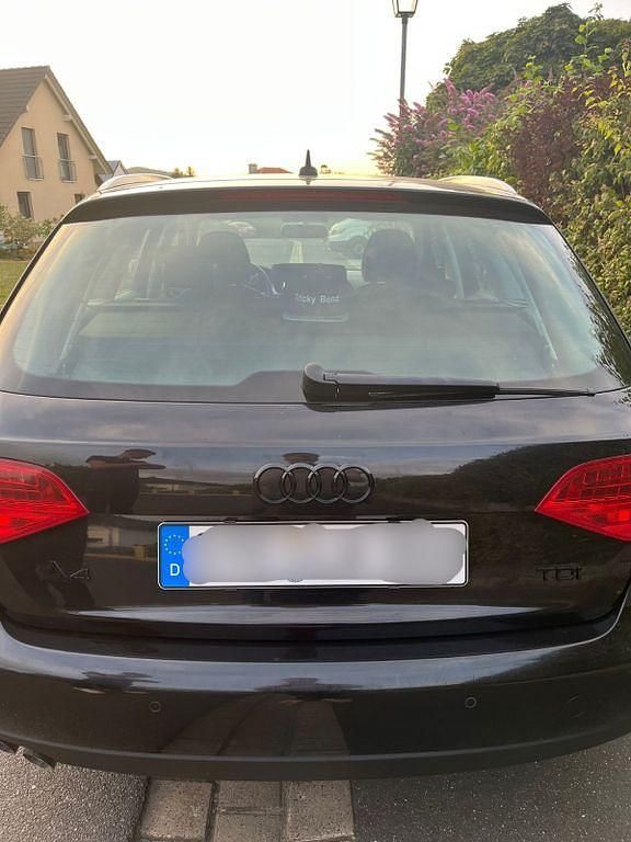 Gebraucht Audi A4 Ambiente 143 PS (105 kW) 2011 Schwarz Kombi