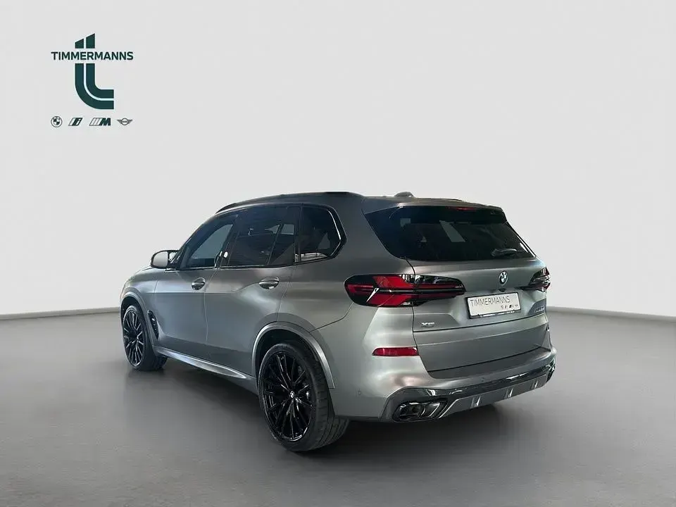 Gebraucht BMW X5 M Sport 530 PS (389 kW) 2024 Grau SUV