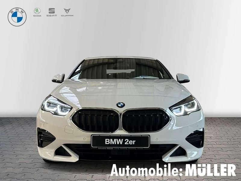 Neu BMW 218 Sport Line 136 PS (100 kW) 2025 Alpinweiss 3 Coupé