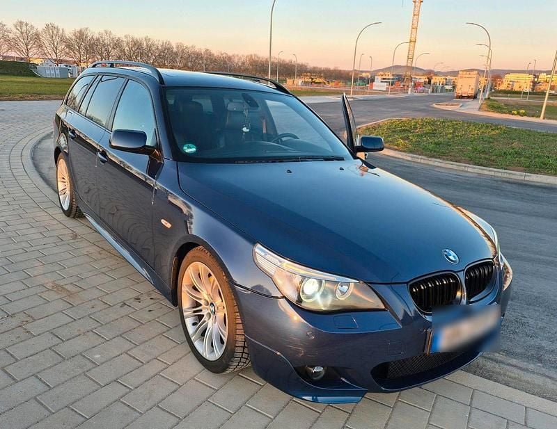 Blau Gebraucht 2006 BMW 525 M Sport Kombi | 6.500 € - Bild 1/4