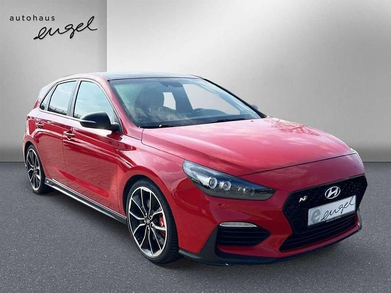 Gebraucht Hyundai i30 N Performance 275 PS (202 kW) 2019 Engine red Limousine