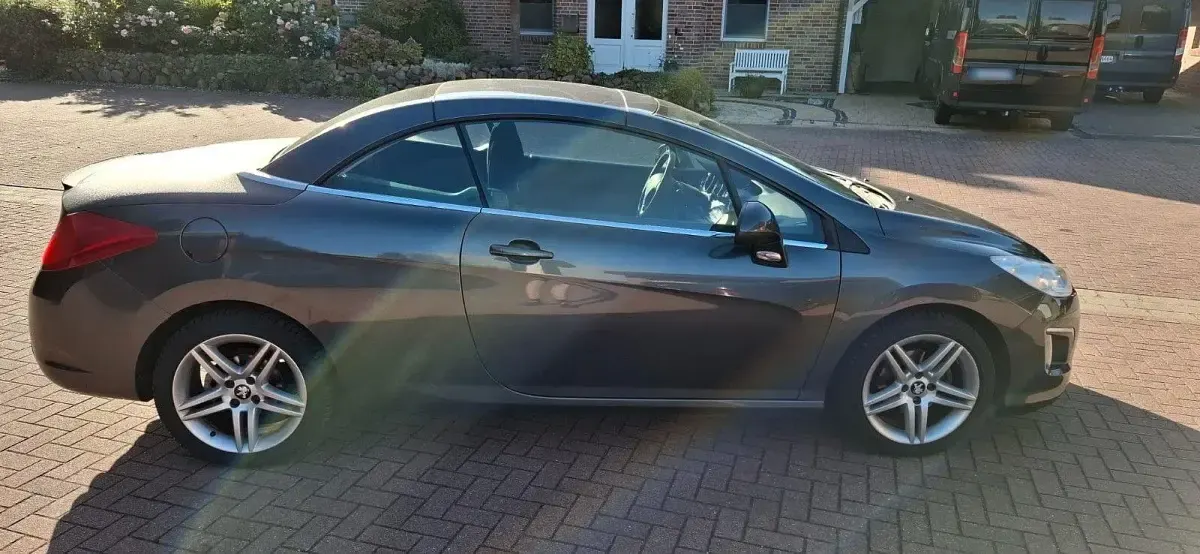Gebraucht Peugeot 308 CC 140 PS (102 kW) 2013 Grau Cabrio