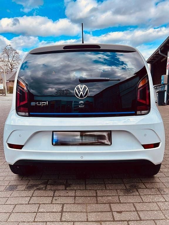 Second-hand VW e-up! 61 kW (83 CP) 2021 Alb Hatchback