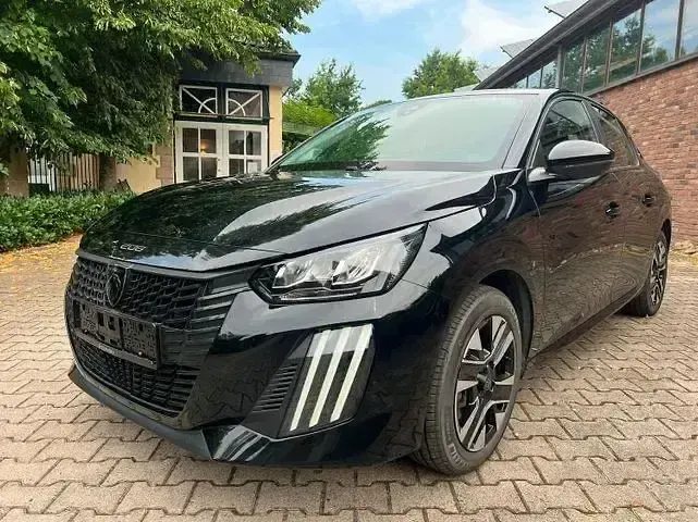 Gebraucht Peugeot 208 Style 101 PS (74 kW) 2025 Schwarz Kleinwagen