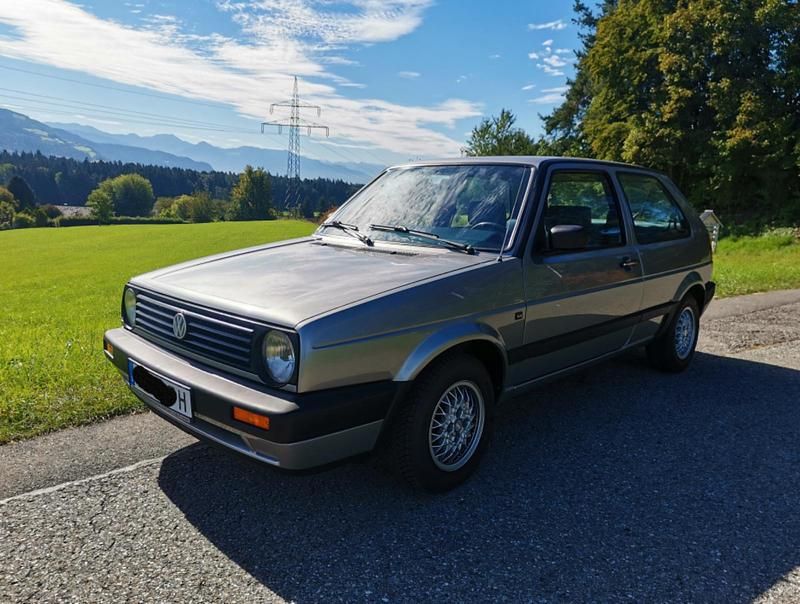 Gebraucht VW Golf 70 PS (51 kW) 1990 Silber Coupé