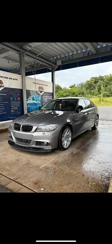 Gebraucht BMW 320 M Sport 184 PS (135 kW) 2011 Silber Limousine