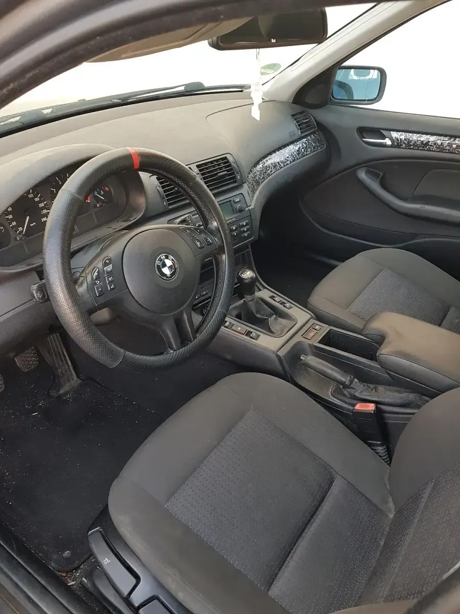 Gebraucht BMW 318 143 PS (105 kW) 2004 Grau Kombi