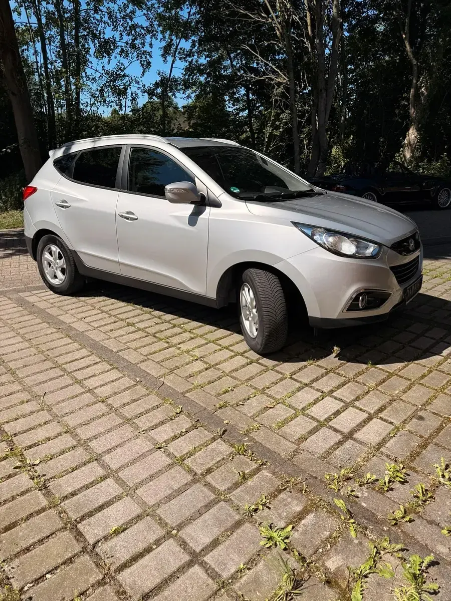 Gebraucht Hyundai ix35 116 PS (85 kW) 2012 Grau SUV