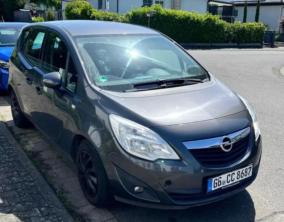Gebraucht Opel Meriva Edition 101 PS (74 kW) 2011 Grau Van / Kleinbus