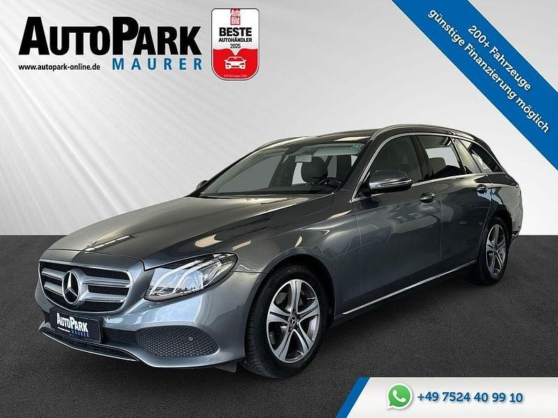 Grau Gebraucht 2018 Mercedes E220 Avantgarde Limousine | 23.998 € (Superpreis) - Bild 1/4