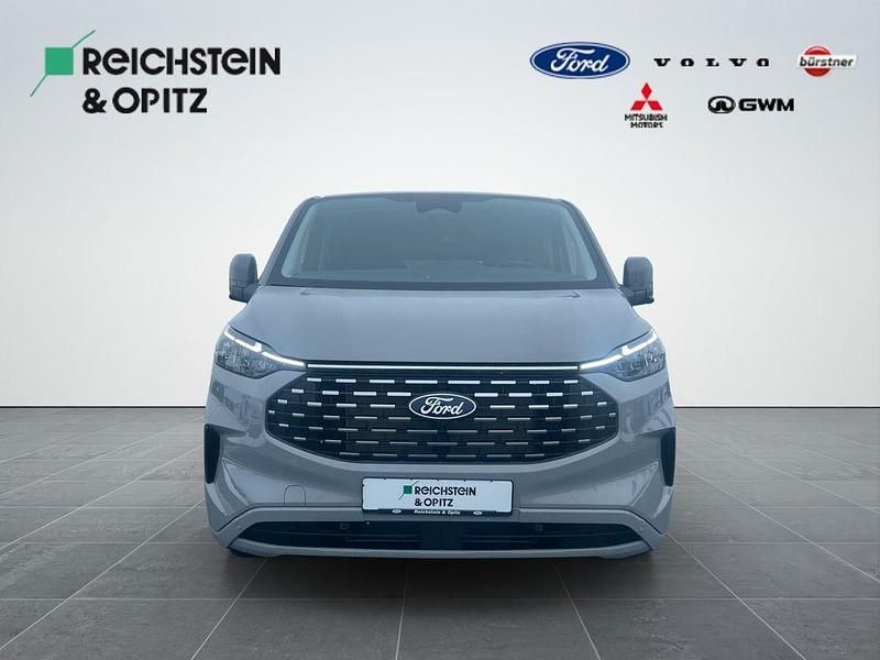 Neu Ford Tourneo Titanium 170 PS (125 kW) 2026 Grau Van / Kleinbus