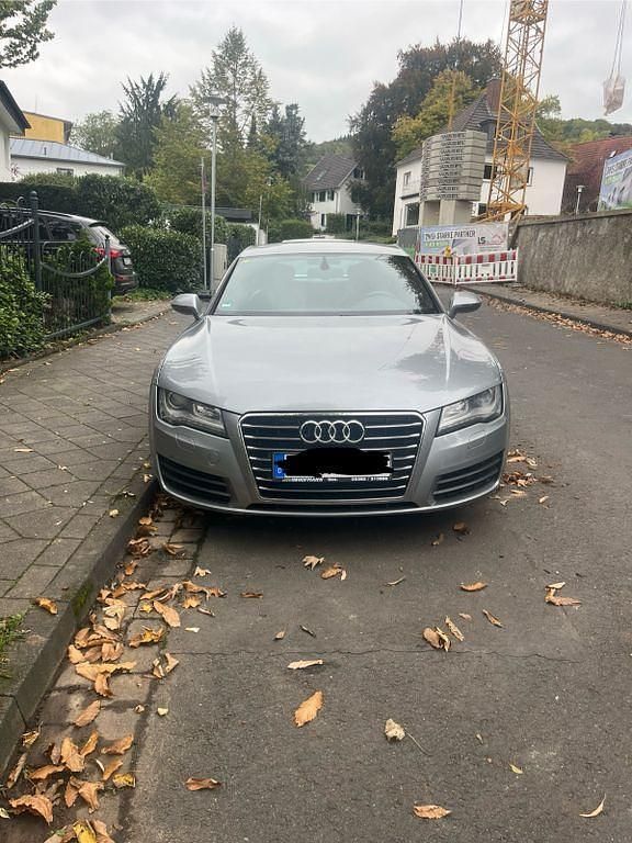 Silber Gebraucht 2011 Audi A7 Sportback Kleinwagen | 16.000 € (Etwas zu teuer) - Bild 1/4