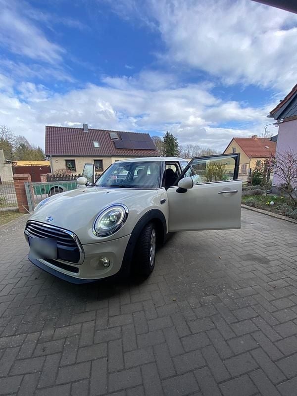 Gebraucht Mini Cooper D 116 PS (85 kW) 2016 Beige Kleinwagen