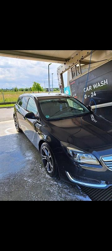 Schwarz Gebraucht 2014 Opel Insignia Kombi | 5.900 € (Guter Preis) - Bild 1/4