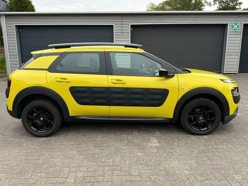 Gebraucht Citroën C4 Cactus Feel 110 PS (80 kW) 2015 Gelb Kleinwagen