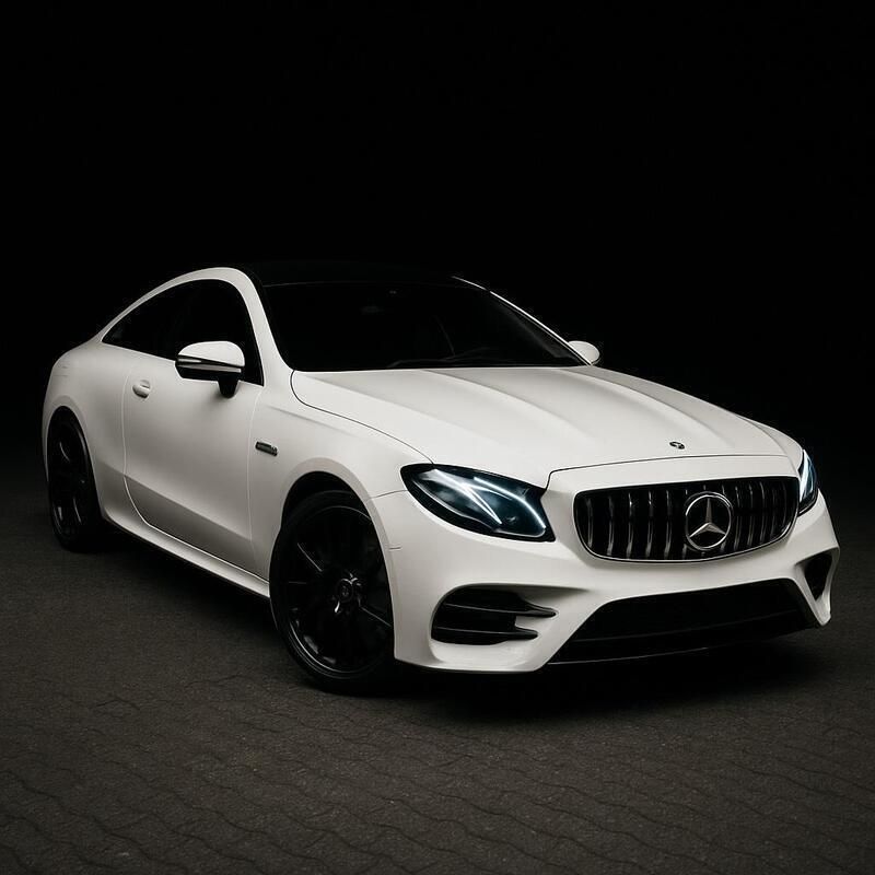 Weiß Gebraucht 2018 Mercedes E300 AMG Coupé | 29.800 € (Superpreis) - Bild 1/4