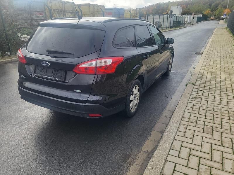 Usata Ford Focus 125 CV (91 kW) 2013 Nero Station wagon
