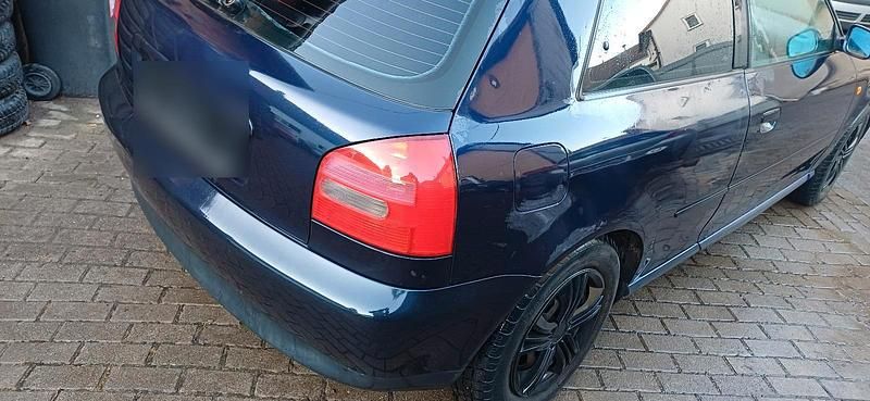 Gebraucht Audi A3 102 PS (75 kW) 2001 Blau Kleinwagen