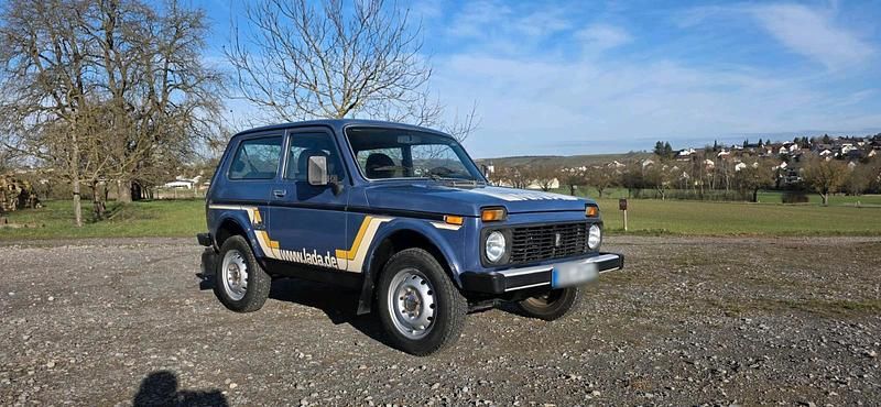 Gebraucht Lada niva 83 PS (61 kW) 2007 SUV