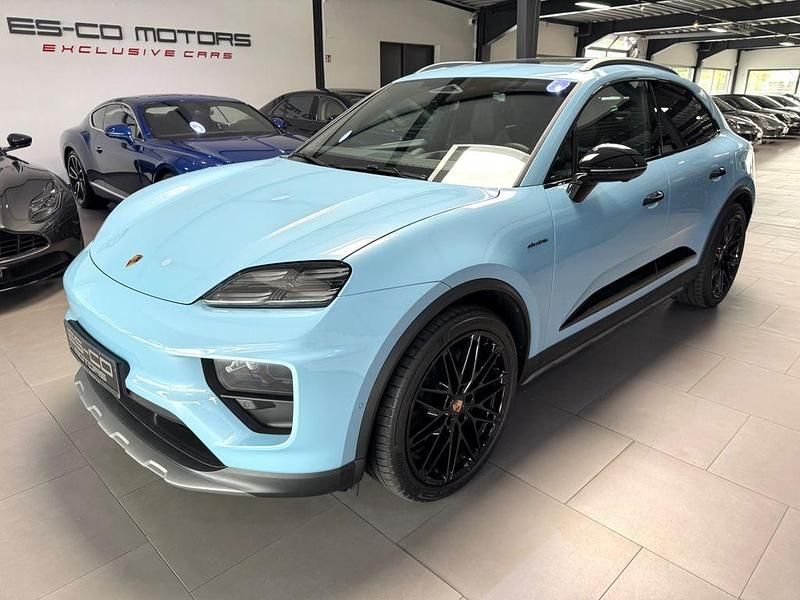 Blau Neu 2025 Porsche Macan SUV | 110.900 € (Teuer) - Bild 1/4