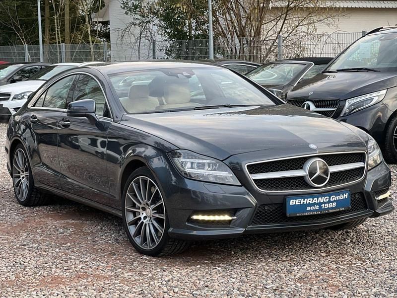 Grau Gebraucht 2011 Mercedes CLS500 AMG Coupé | 22.745 € (Fairer Preis) - Bild 1/4
