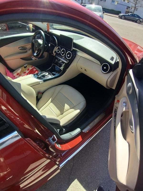 Gebraucht Mercedes C220 170 PS (125 kW) 2016 Rot Kombi