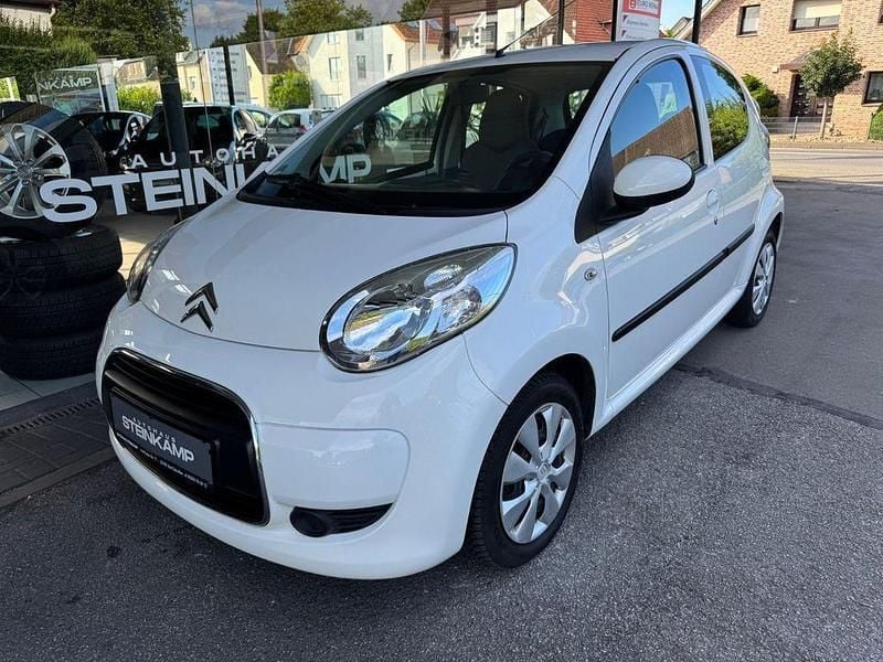 Weiß Gebraucht 2011 Citroën C1 Style Kleinwagen | 4.290 € (Etwas zu teuer) - Bild 1/4