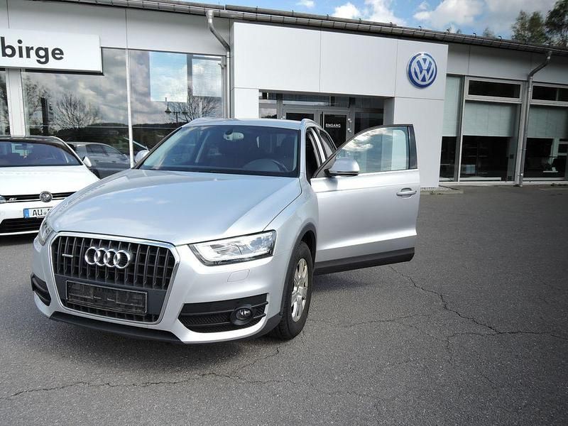 Silber Gebraucht 2012 Audi Q3 SUV | 14.800 € (Fairer Preis) - Bild 1/4