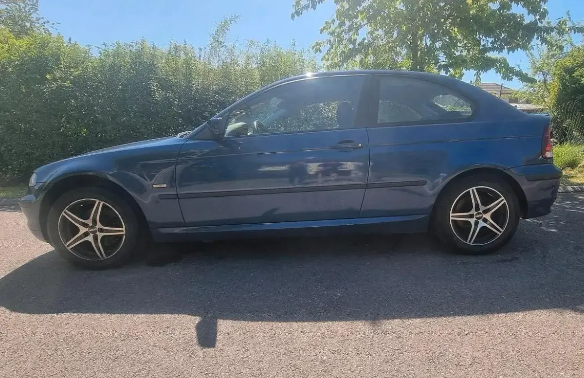 Gebraucht BMW 316 Compact 116 PS (85 kW) 2003 Blau Kleinwagen