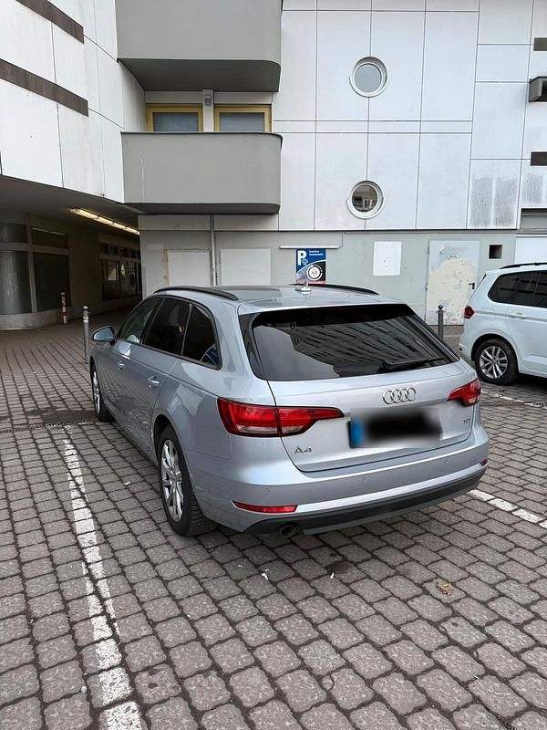 Gebraucht Audi A4 122 PS (89 kW) 2017 Silber Kombi