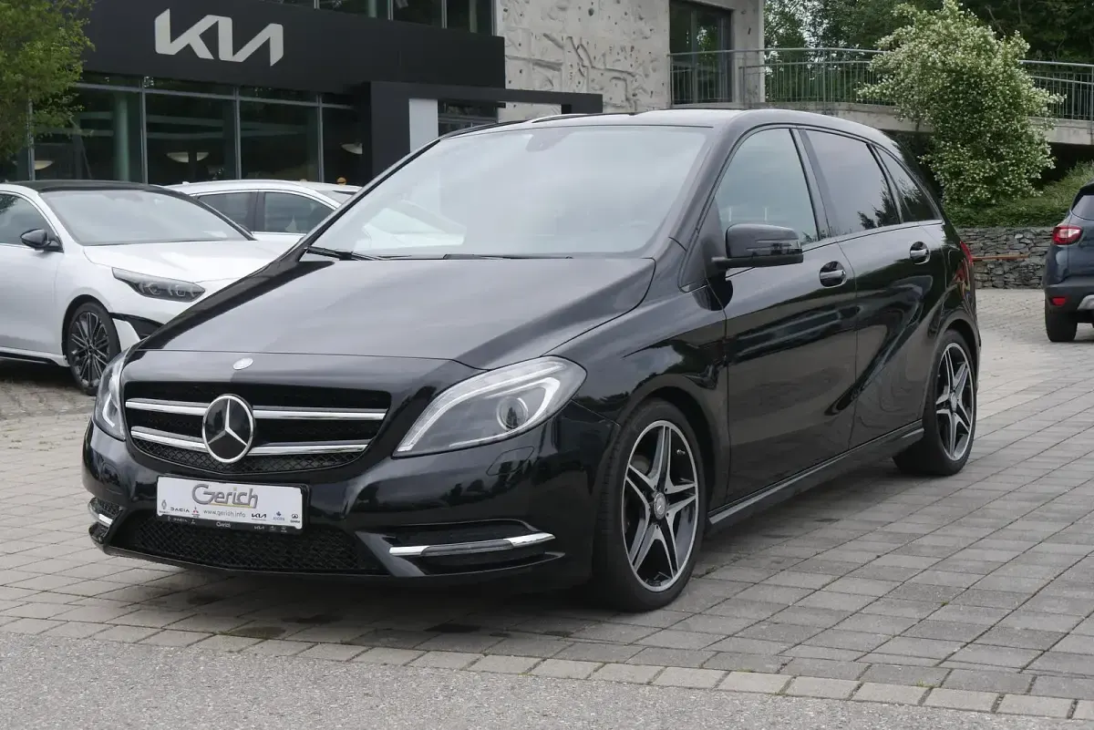 Gebraucht Mercedes B200 136 PS (100 kW) 2014 Kleinwagen