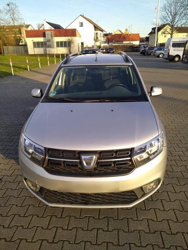 Gebraucht Dacia Logan 90 PS (66 kW) 2017 Silber Kombi