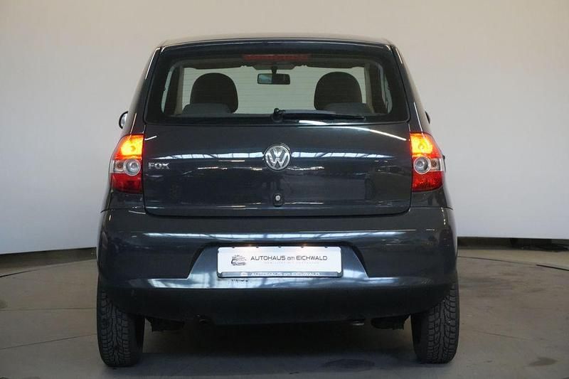 Gebraucht VW Fox 54 PS (39 kW) 2005 Grau Kleinwagen