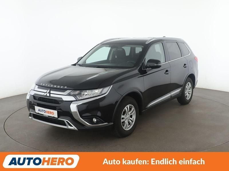 Schwarz Gebraucht 2019 Mitsubishi Outlander Diamant Edition SUV | 17.360 € (Guter Preis) - Bild 1/3