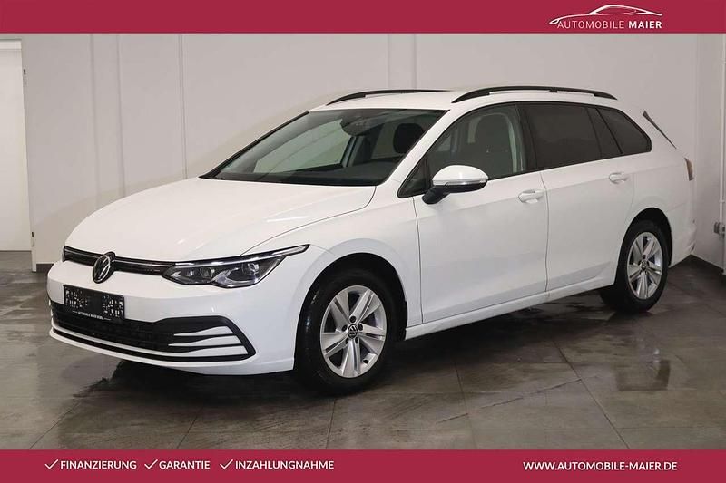 Gebraucht VW Golf VIII Life 150 PS (110 kW) 2021 Weiß Kombi